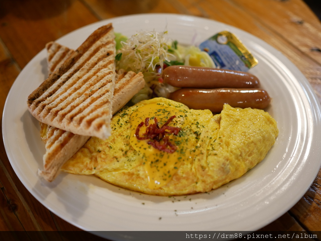 起家厝Khi Ke Thsu Cafè,江子翠捷運站早午餐,板橋美食,咖啡續杯,菜單@瑪姬幸福過日子 @瑪姬幸福過日子