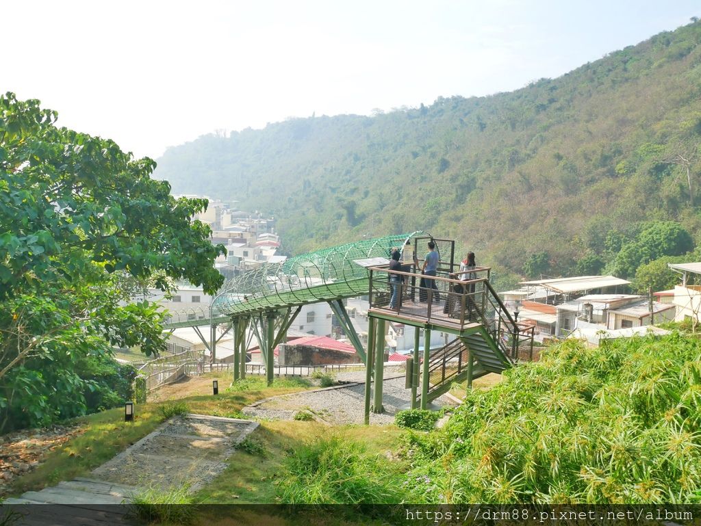 【高雄IG景點】 哈瑪星溜滑梯,登山街60巷時空廊道滑梯~全台最長溜滑梯,帶你穿越古道,西子灣站景點,交通,收費,導覽,時間,預約＠瑪姬幸福過日子 @瑪姬幸福過日子