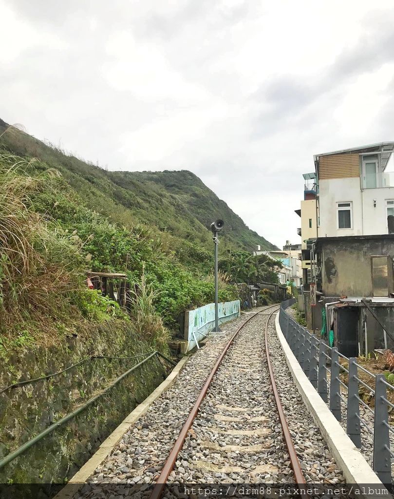 新北景點｜深澳鐵道自行車，八斗子自行車玩法，北海岸IG打卡熱點，優惠票價，搭乘須知，交通，班次，停車資訊＠瑪姬幸福過日子 @瑪姬幸福過日子