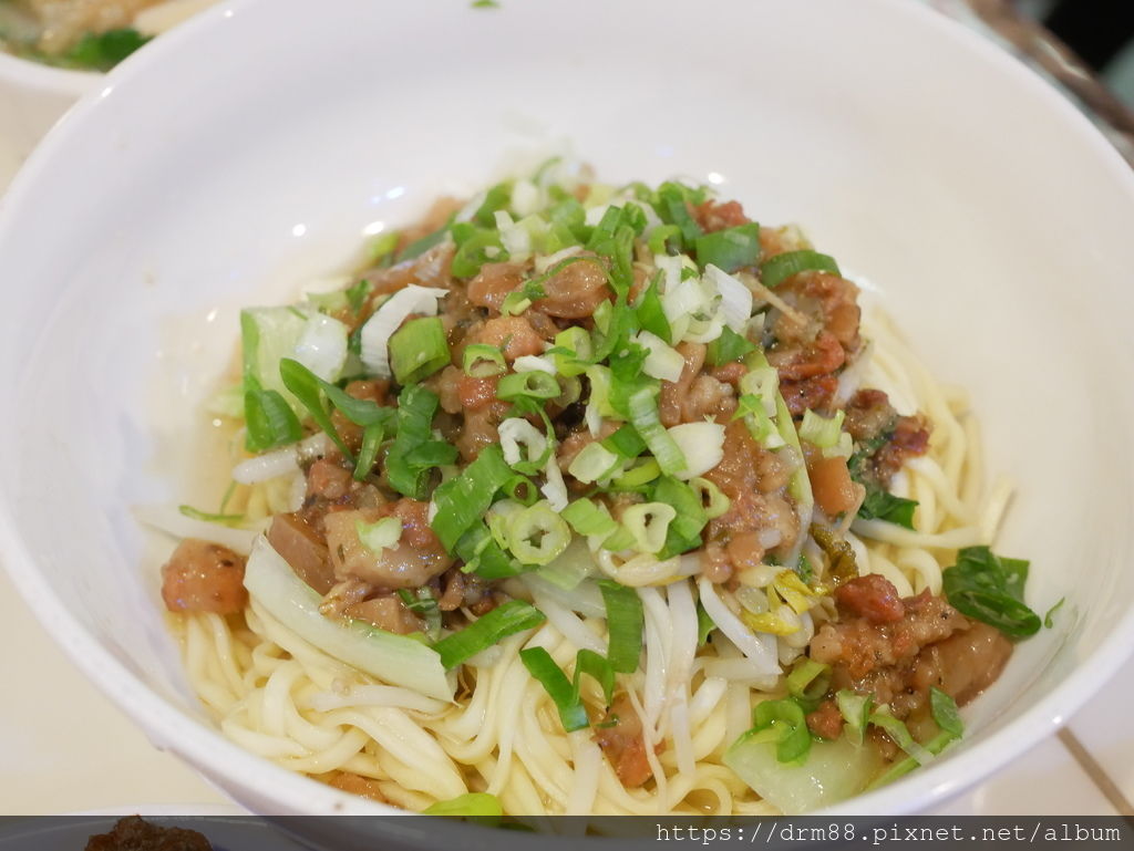 東一排骨總店,西門必吃排骨飯,西門懷舊老店,西門美食,菜單＠瑪姬幸福過日子 @瑪姬幸福過日子