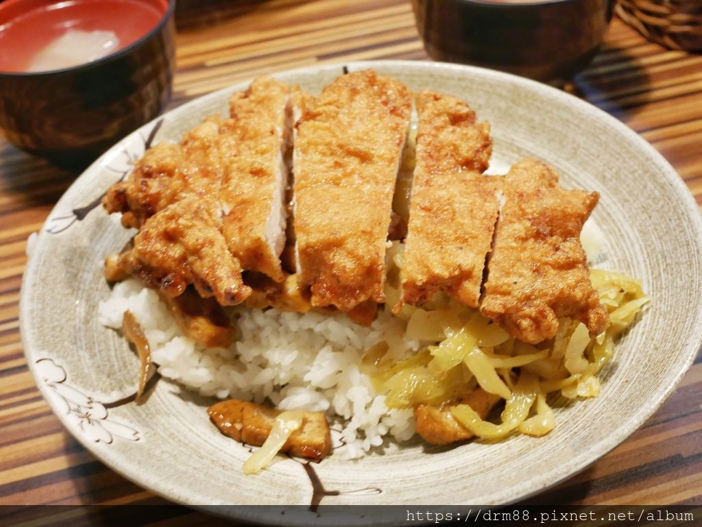 台北西門美食,一級排骨飯,內行人才知道的西門巷弄排骨飯,西門最好吃的排骨飯,附飲料,菜單＠瑪姬幸福過日子 @瑪姬幸福過日子