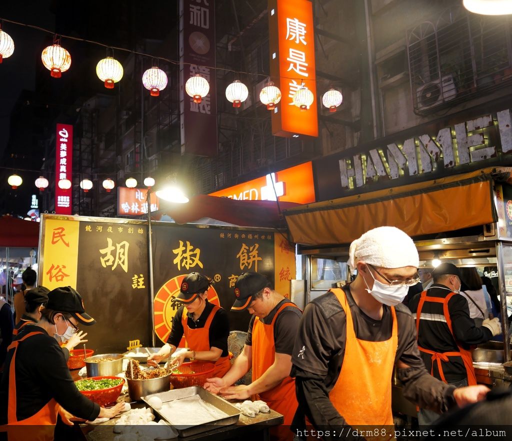 福州世祖胡椒餅,饒河街夜市，米其林街街頭小吃推薦＆北車重慶店,北車必吃銅板美食,CNN台灣十大美食＠瑪姬幸福過日子 @瑪姬幸福過日子