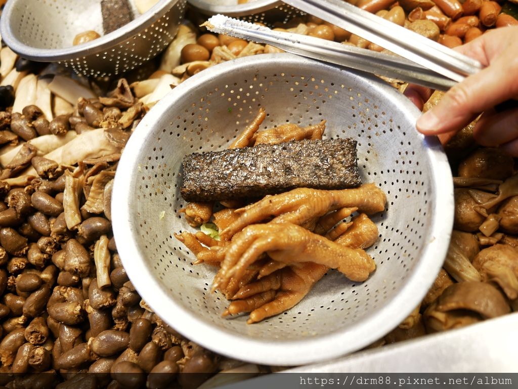 阿國滷味,饒河街夜市米其林必比登推薦, 饒河夜市推薦小吃,種類多,CP值高,菜單＠瑪姬幸福過日子 @瑪姬幸福過日子