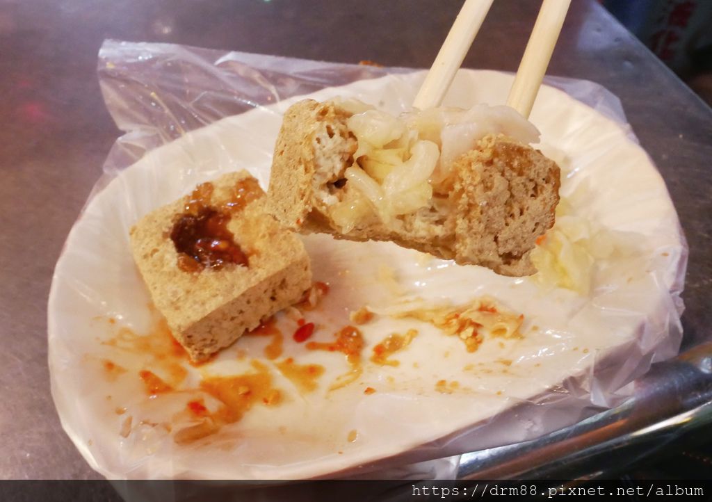 饒河街觀光夜市美食, 阿根脆皮臭豆腐,酥酥脆脆的方塊臭豆腐,三種吃法大公開,松山捷運站美食＠瑪姬幸福過日子 @瑪姬幸福過日子