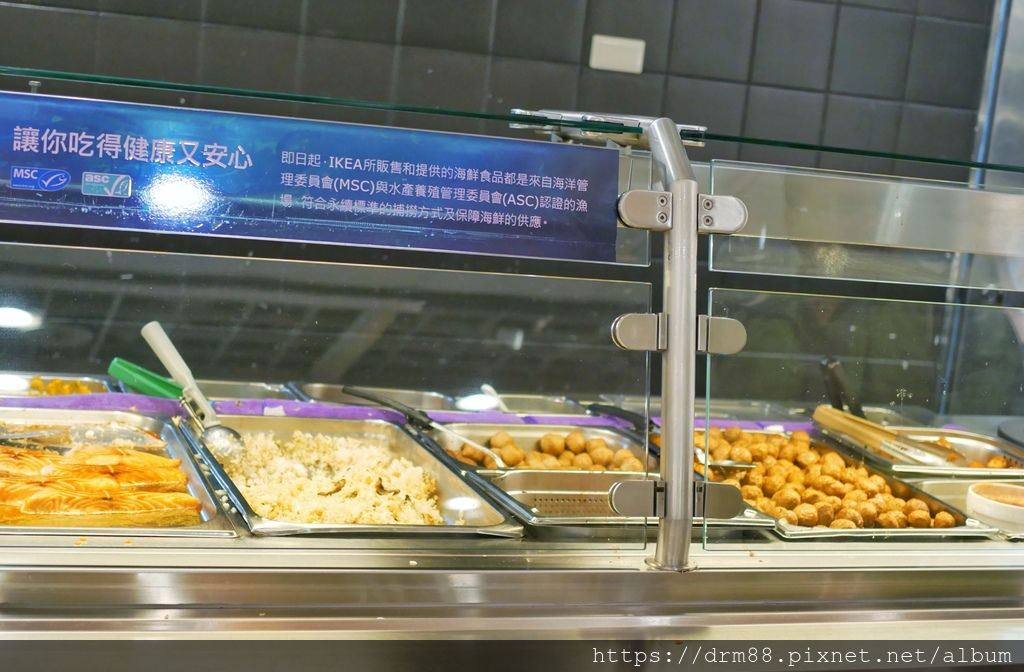 IKEA宜家宜居餐廳敦北店,CP值超高,12oz紐約客厚牛排,炸雞翅,霜淇淋, 微風南京B1,小巨蛋站美食＠瑪姬幸福過日子 @瑪姬幸福過日子