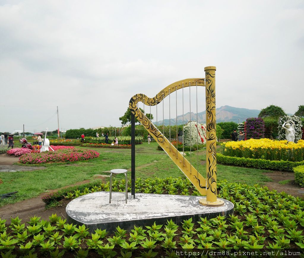 【台中旅遊景點】 中社觀光花市, 十三大IG必拍景點大公開！台中一年四季賞花景點,門票＠瑪姬幸福過日子 @瑪姬幸福過日子