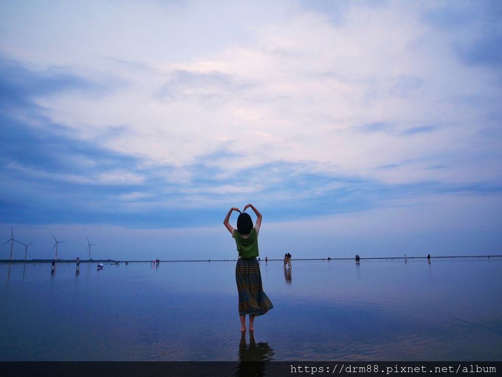 台中熱門旅遊景點｜高美溼地,一生必遊一次景點,豐富自然生態+夢幻夕陽,IG網美必遊打卡點,木棧道開放時間＠瑪姬幸福過日子 @瑪姬幸福過日子