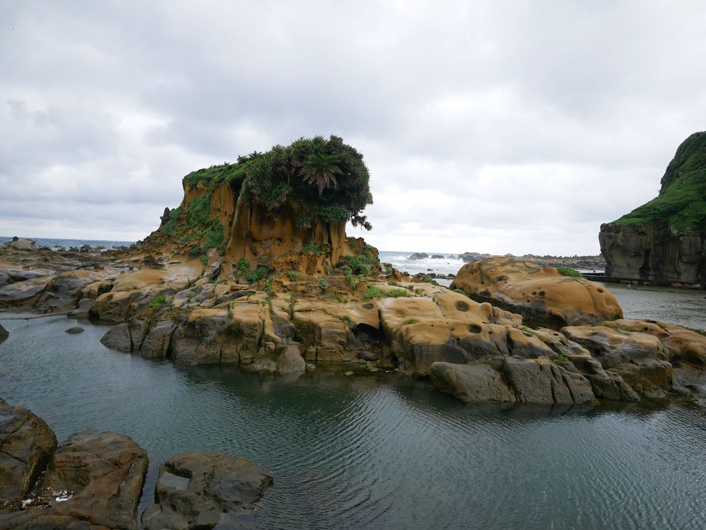 基隆景點｜和平島公園 ，無邊際天然海水泳池沙灘，親子一日遊推薦景點，觀海步道，世界秘境阿拉寶灣步道！ @瑪姬幸福過日子