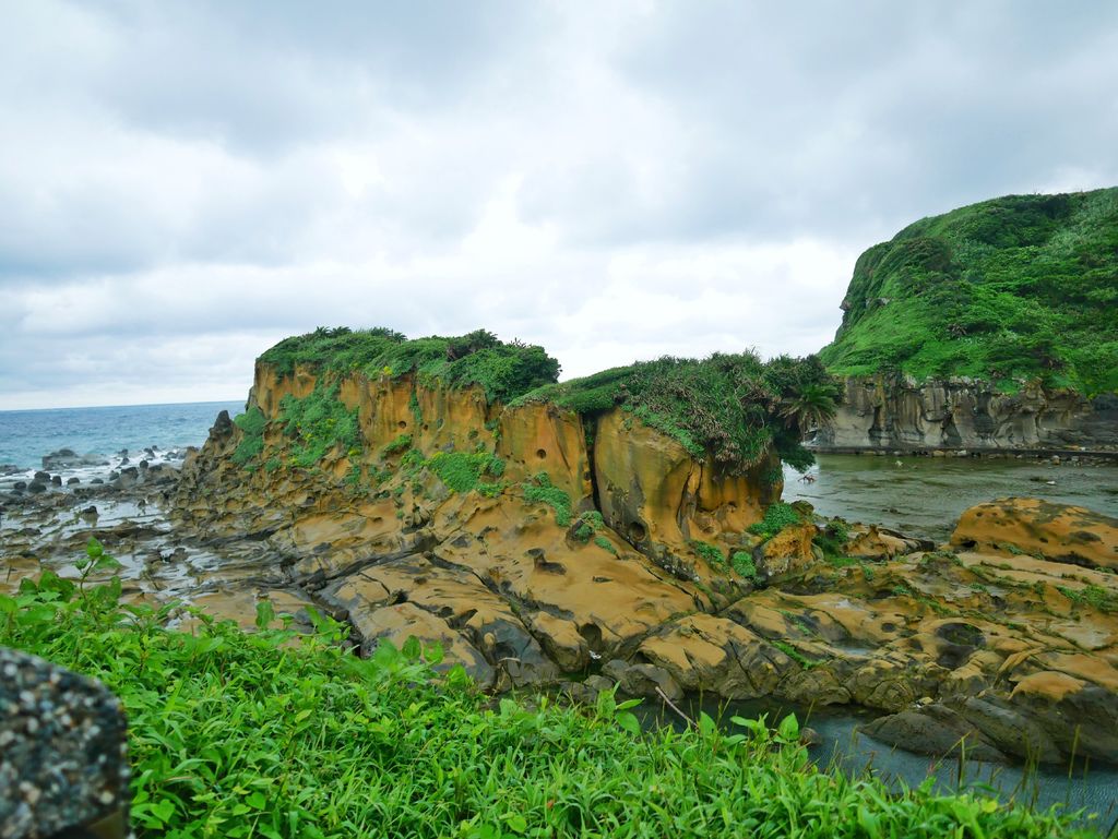 基隆景點｜和平島公園 ，無邊際天然海水泳池沙灘，親子一日遊推薦景點，觀海步道，世界秘境阿拉寶灣步道！ @瑪姬幸福過日子