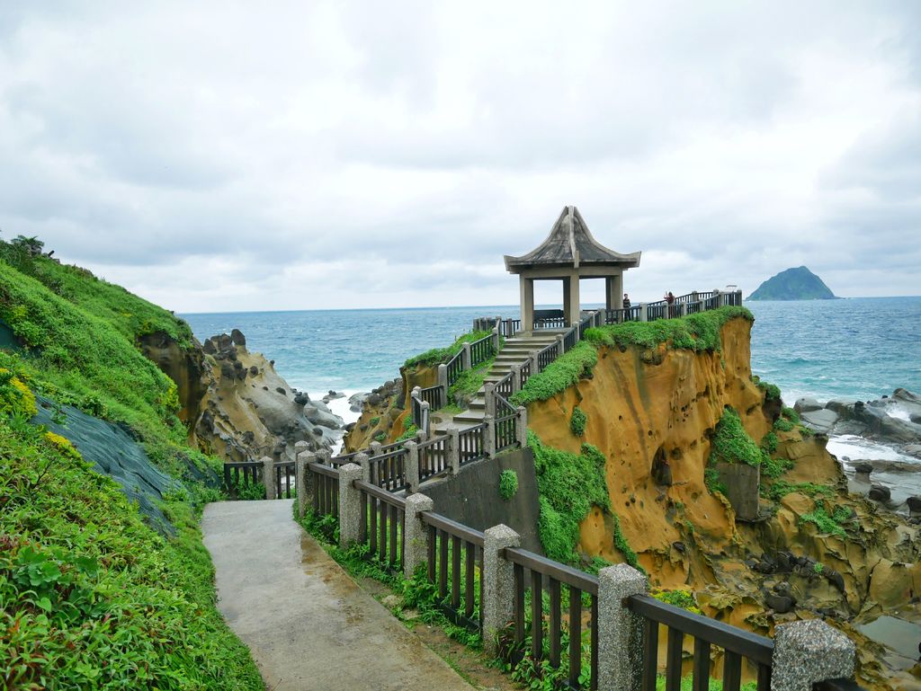 基隆景點｜和平島公園 ，無邊際天然海水泳池沙灘，親子一日遊推薦景點，觀海步道，世界秘境阿拉寶灣步道！ @瑪姬幸福過日子