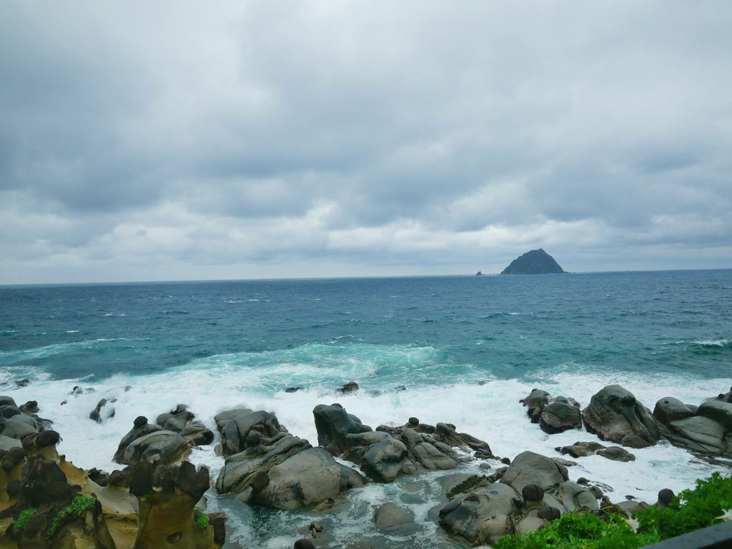 基隆景點｜和平島公園 ，無邊際天然海水泳池沙灘，親子一日遊推薦景點，觀海步道，世界秘境阿拉寶灣步道！ @瑪姬幸福過日子