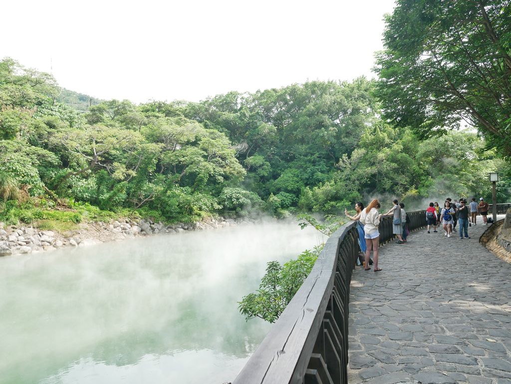 台北北投地熱谷，煙霧裊裊宛如仙境，吃溫泉蛋，北投一日遊，新北投站 @瑪姬幸福過日子