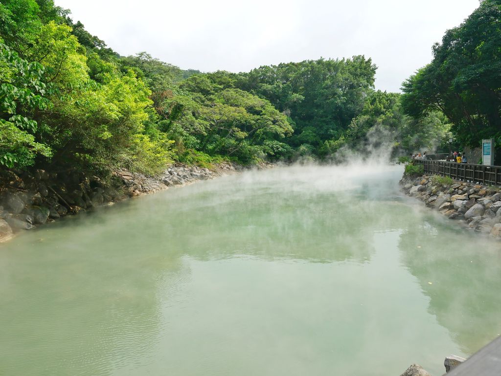 台北北投地熱谷，煙霧裊裊宛如仙境，吃溫泉蛋，北投一日遊，新北投站 @瑪姬幸福過日子