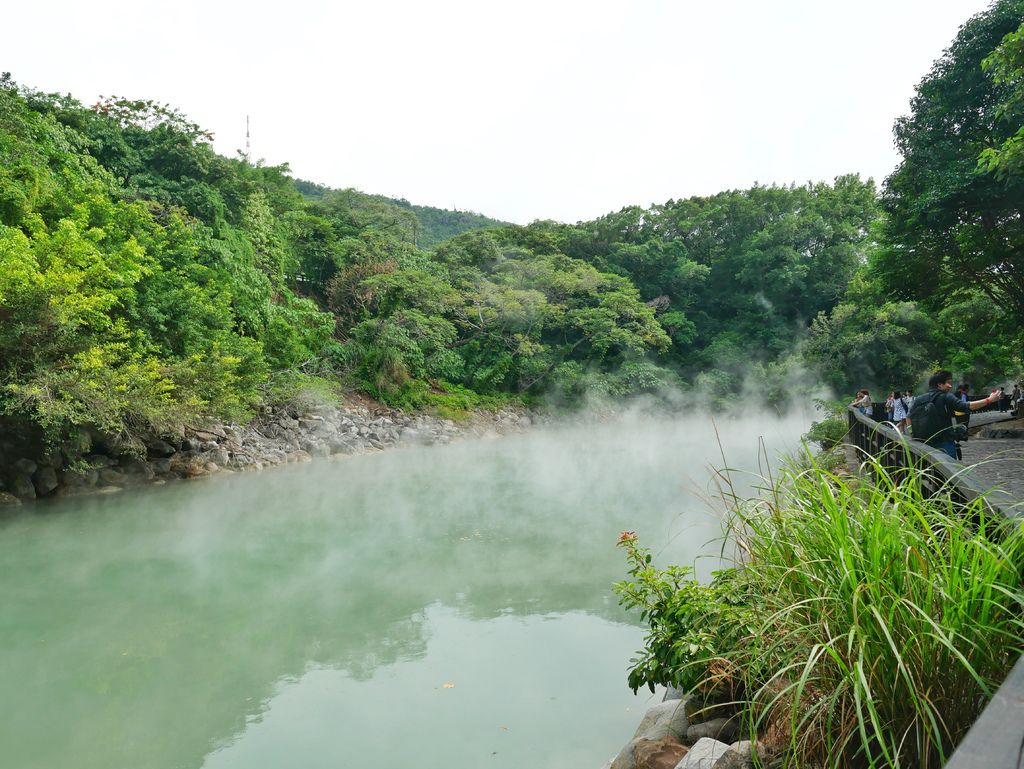 台北北投地熱谷，煙霧裊裊宛如仙境，吃溫泉蛋，北投一日遊，新北投站 @瑪姬幸福過日子