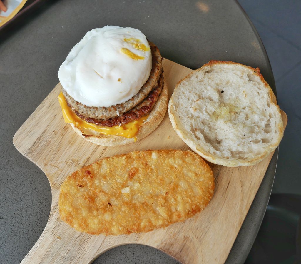 麥當勞早餐，無敵豬肉滿福堡加蛋餐，早餐菜單價目表，時間 ，菜單＠瑪姬幸福過日子 @瑪姬幸福過日子