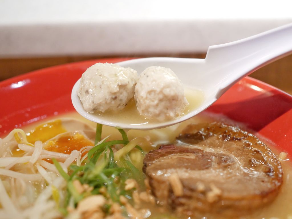 台北東區拉麵推薦，鳥人拉麵 TOTTO Ramen， 來自紐約的超人氣超濃郁雞白湯厚切叉燒拉麵，忠孝復興站必吃＠瑪姬幸福過日子 @瑪姬幸福過日子