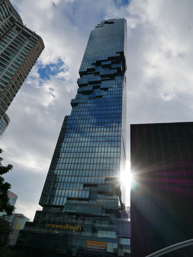 曼谷必遊景點|曼谷王權Mahanakhon SkyWalk，挑戰78樓透明玻璃天空步道，夕陽，夜景，一次看個夠，優惠觀景台門票訂購＠瑪姬幸福過日子 @瑪姬幸福過日子