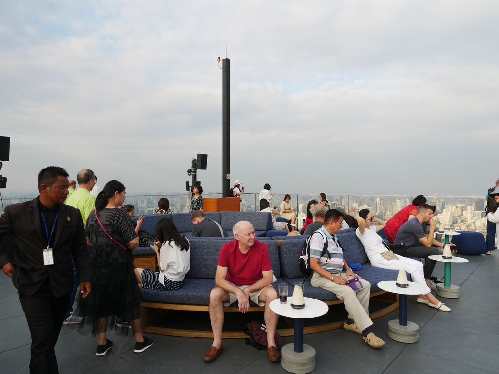 曼谷必遊景點|曼谷王權Mahanakhon SkyWalk，挑戰78樓透明玻璃天空步道，夕陽，夜景，一次看個夠，優惠觀景台門票訂購＠瑪姬幸福過日子 @瑪姬幸福過日子