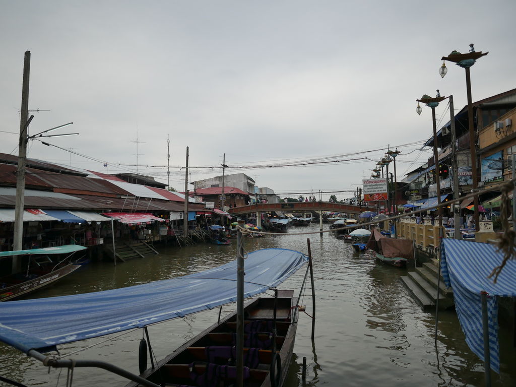 泰國｜安帕瓦水上市場，Amphawa Floating Market， 曼谷自由行必去景點，交通，螢火蟲時間 @瑪姬幸福過日子