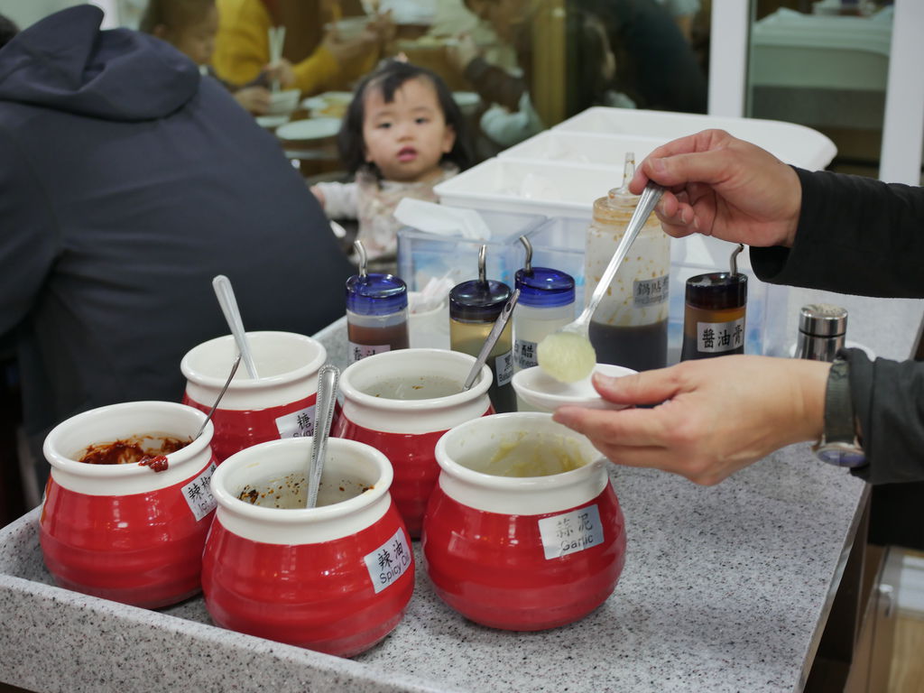 頂好紫琳蒸餃館，台北東區老字號蒸餃，超級排隊店，美味平價CP值高，忠孝敦化美食 @瑪姬幸福過日子