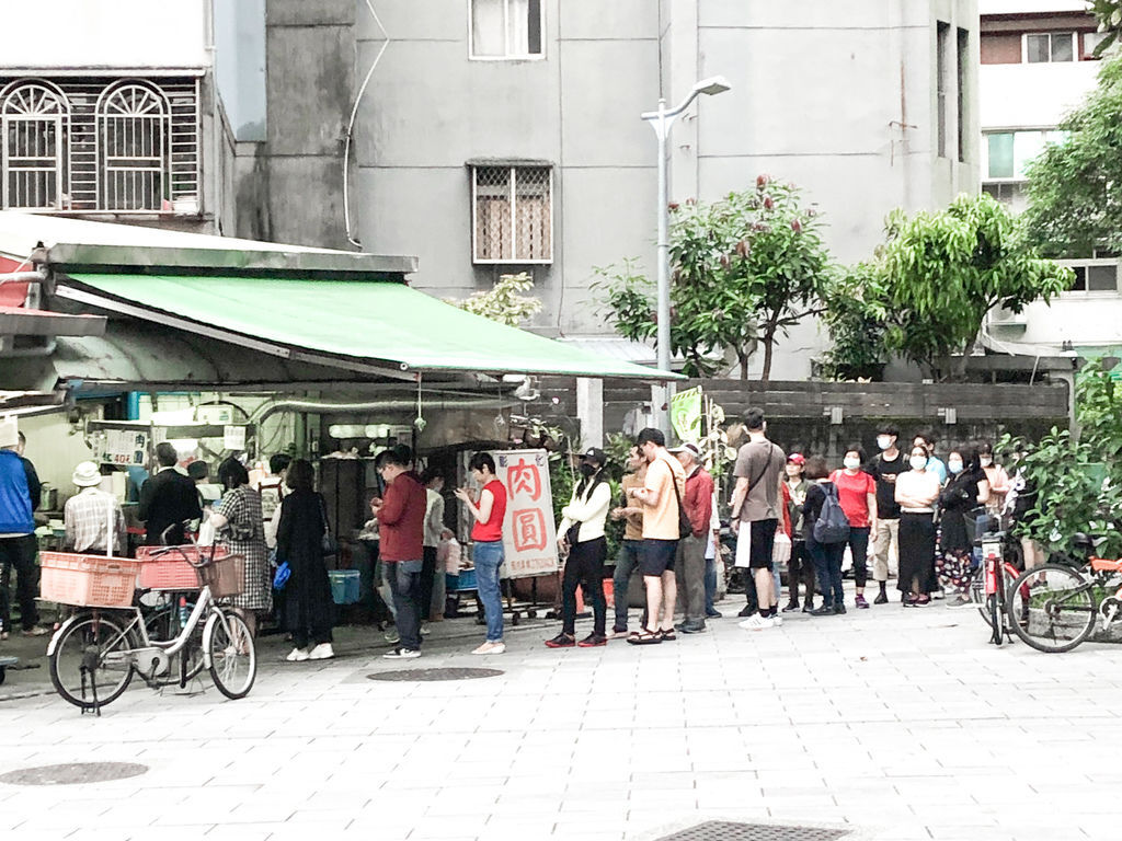 【忠孝復興站美食】 安東街彰化肉圓，超級排隊美食，每天都在排隊，賣兩小時就賣完了，菜單＠瑪姬幸福過日子 @瑪姬幸福過日子