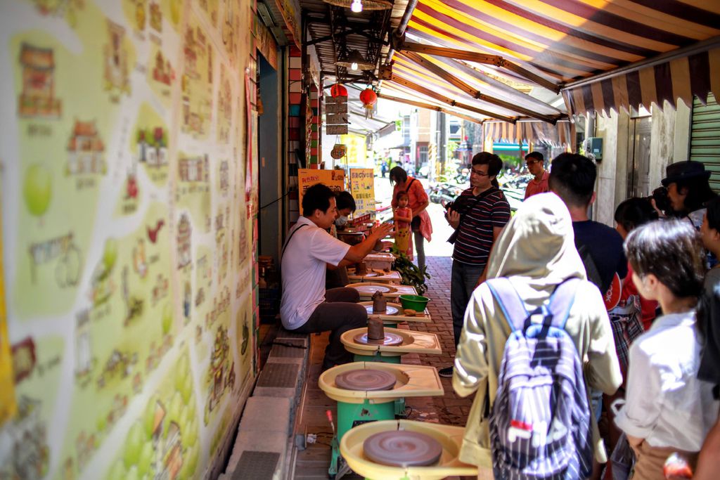 【台南旅遊】 台南安平陶坊手拉坯DIY體驗，手作彩繪劍獅，來台南安平老街玩陶一日遊＠瑪姬幸福過日子 @瑪姬幸福過日子