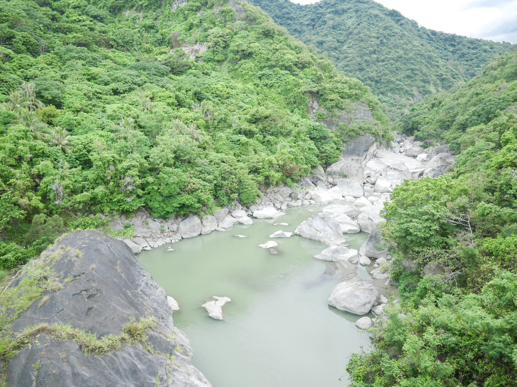 台東景點｜泰源幽谷，登仙橋休憩區，台東東河鄉，台灣獼猴樂園，世外桃源 @瑪姬幸福過日子