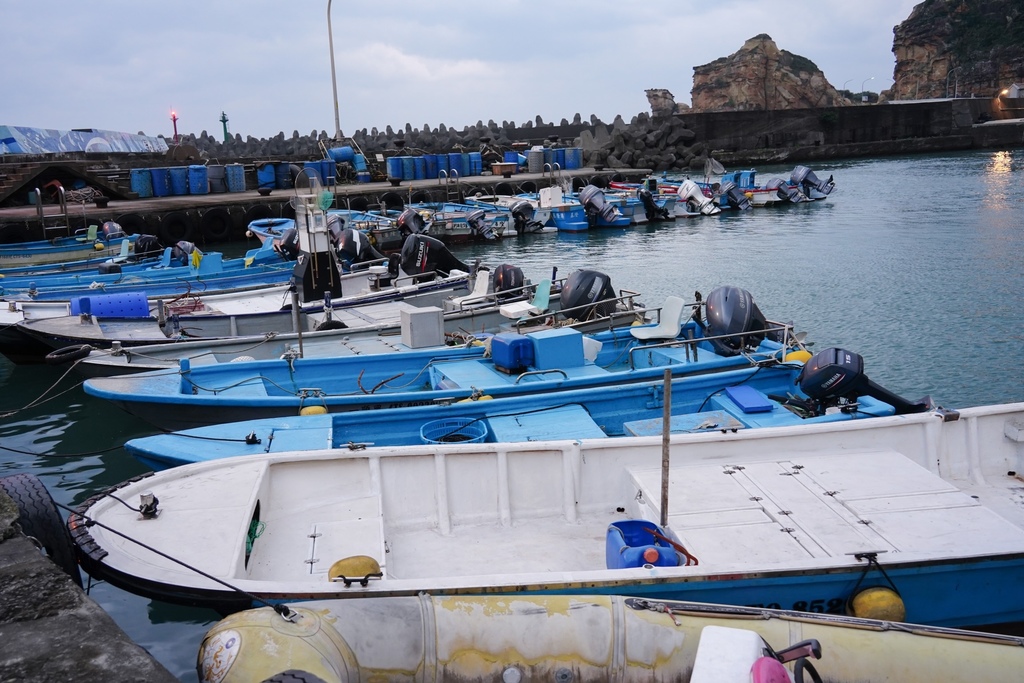 野柳望海亭海鮮餐廳｜新鮮龍蝦螃蟹，現撈海鮮，價格公道有停車場 @瑪姬幸福過日子