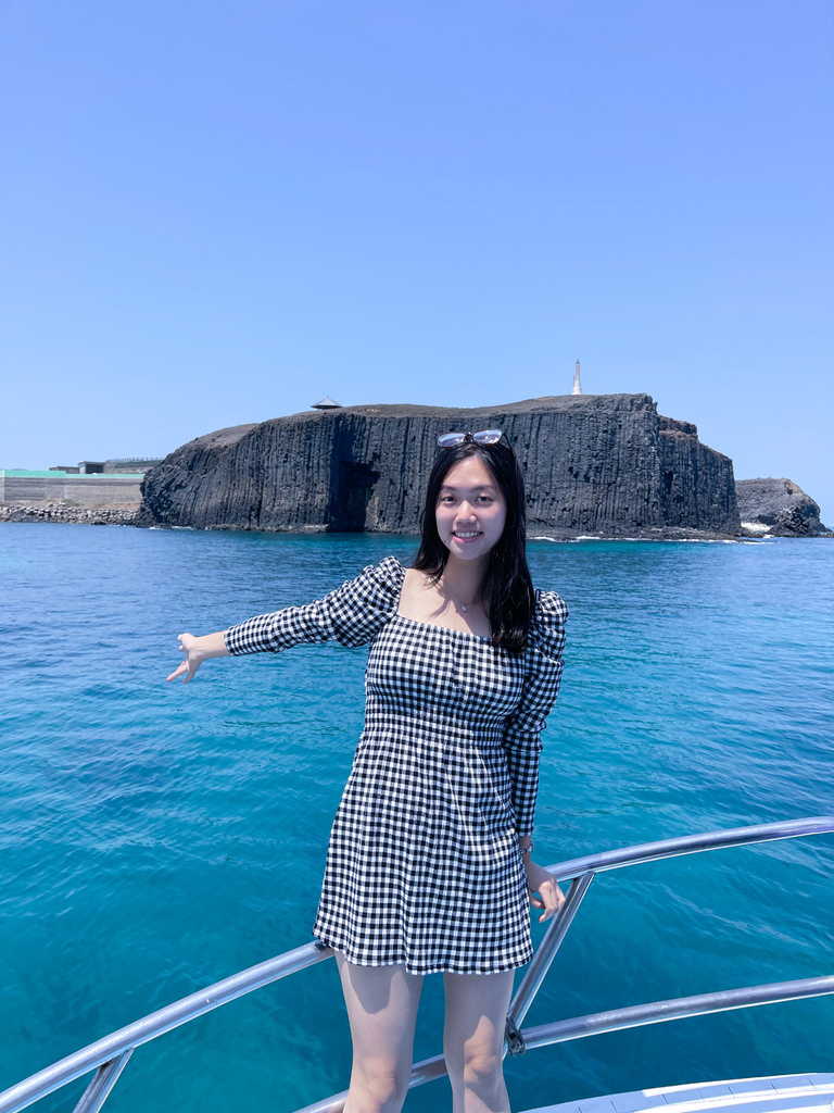 澎湖一日遊｜澎湖東海跳島之旅，海上秘境藍洞牛奶湖，珊瑚礁釣魚浮潛，餵海鷗，海上獨木舟/SUP，還有船長漁家料理！ @瑪姬幸福過日子