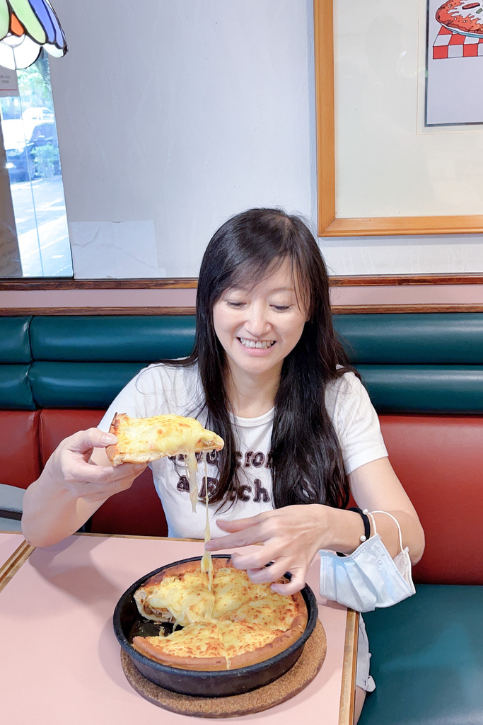 【國父紀念館美食】 蘇阿姨比薩屋，PIZZA炸雞超好吃，超人氣熱門排隊店，疫情期間可外帶外送（內有菜單） @瑪姬幸福過日子