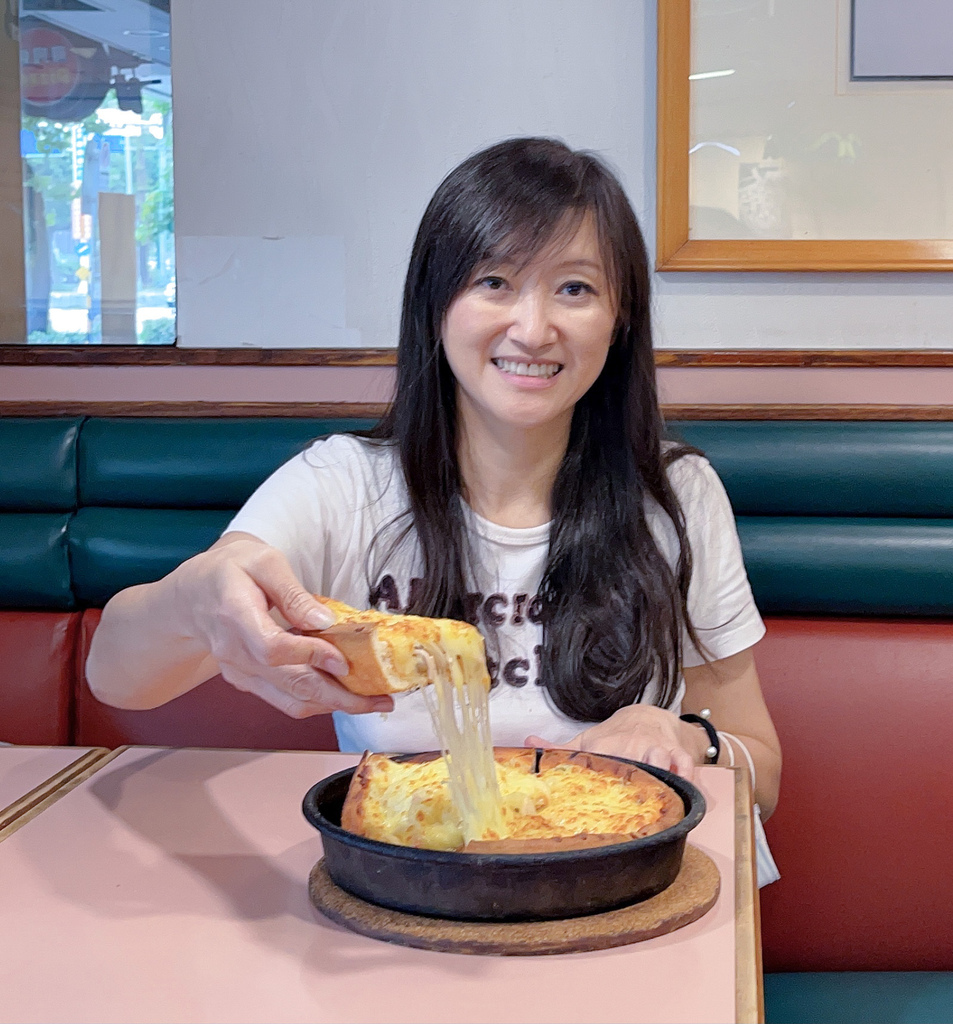 【國父紀念館美食】 蘇阿姨比薩屋，PIZZA炸雞超好吃，超人氣熱門排隊店，疫情期間可外帶外送（內有菜單） @瑪姬幸福過日子