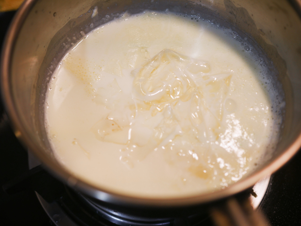 【食譜】芒果奶酪自己在家也可以做，芒果漸層超簡單，軟嫩好吃！吉利丁/吉利丁粉兩種做法一次做給你看！ @瑪姬幸福過日子