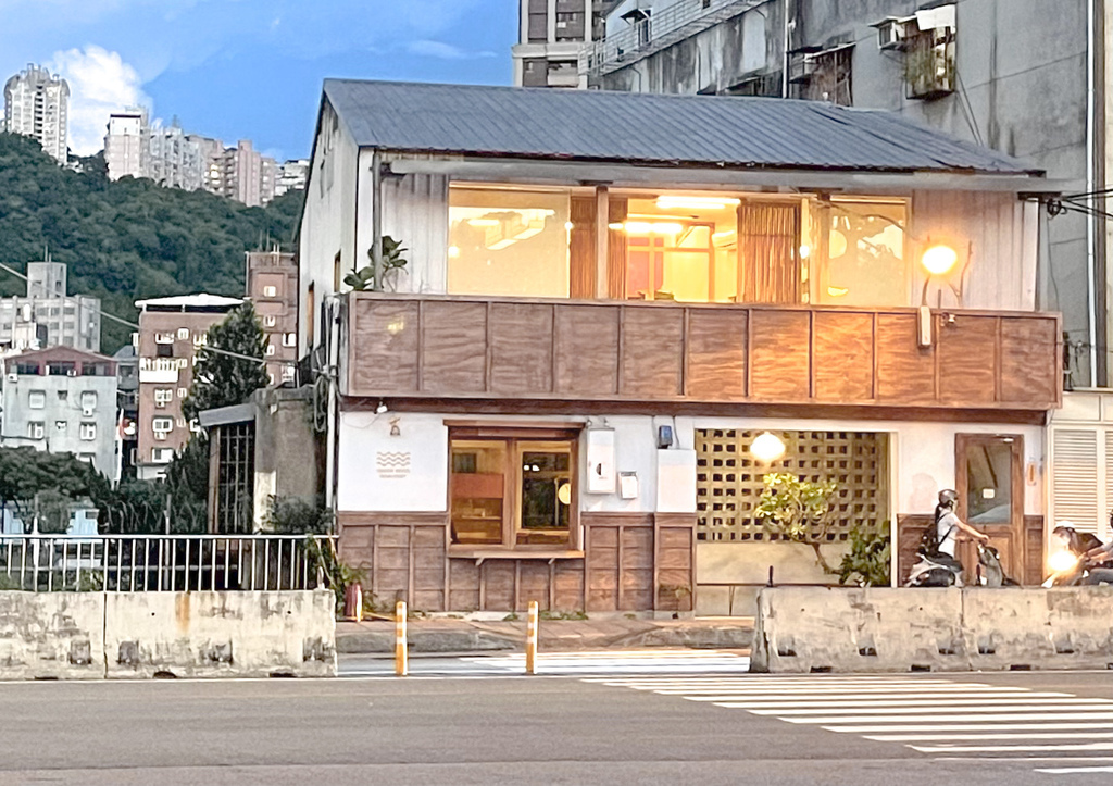 新店咖啡廳｜綠河咖啡Green River Roastery ，一秒到京都，新店老宅咖啡廳，IG打卡熱門景點！ @瑪姬幸福過日子