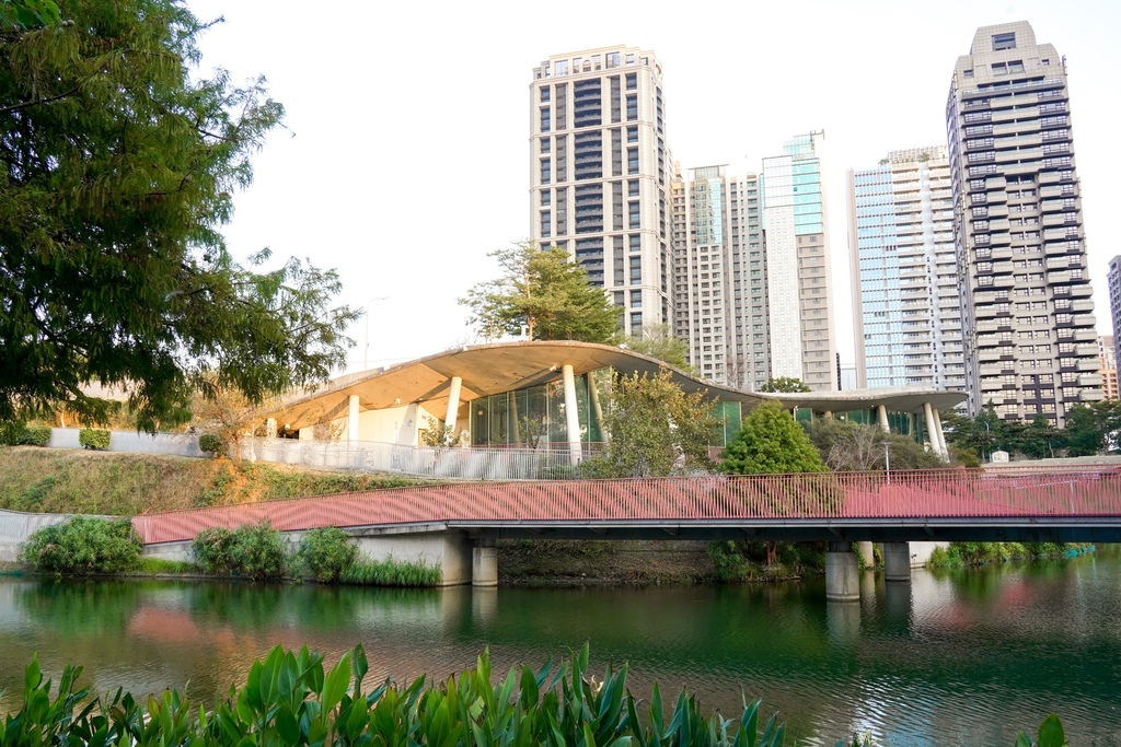 【台中景點】 秋紅谷景觀生態公園，都市中的綠洲，好美的世外桃源，IG打卡景點！ @瑪姬幸福過日子