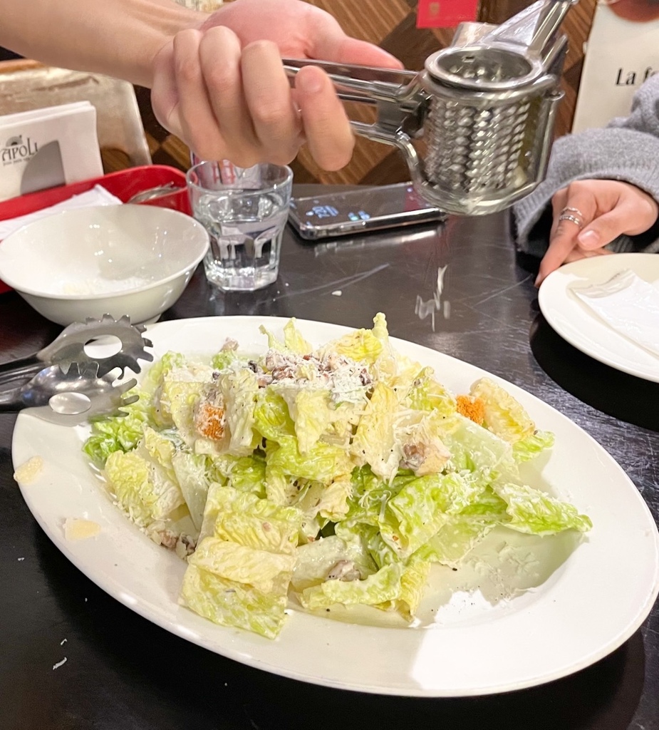 【台北東區餐廳】 JAPOLI義大利餐酒館，忠孝復興站SOGO旁聚餐約會餐廳推薦，平價好吃薄皮PIZZA義大利麵，內有菜單 @瑪姬幸福過日子