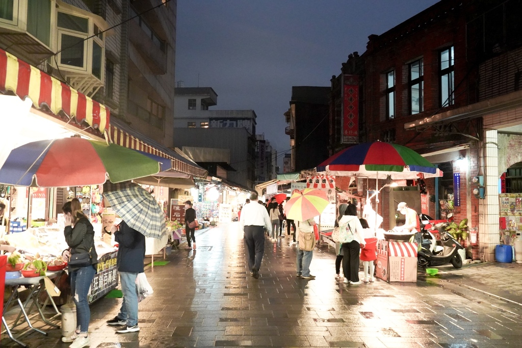 金山老街一日遊，金山老街美食推薦，跟著在地人這樣吃，吃鴨肉，芋圓王，必吃必買美食伴手禮一次看，交通停車場資訊！ @瑪姬幸福過日子