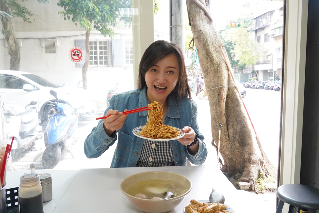 【台北松山美食】 戴記福建涼麵，民生社區無招牌超人氣30年老店，涼麵搭肉骨湯超好喝，沒有味增湯！ @瑪姬幸福過日子